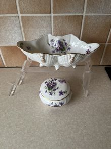 Aynsley Wild Violet Shell shaped Dish & Trinket Box