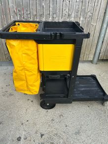 Cleaning cart