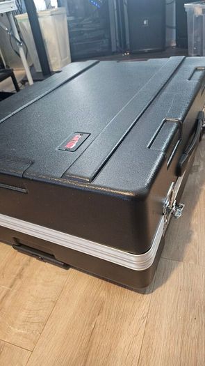 Rockboard Cinque 5.2 with ABS case and Softcase