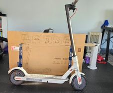 Xiaomi Mi M365 Scooter