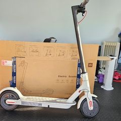 Xiaomi Mi M365 Scooter