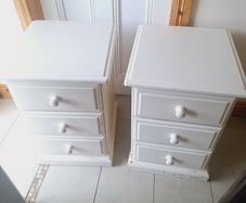 Cream Lockers x2