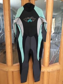 Adult full length wetsuit size 16/18