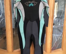 Adult full length wetsuit size 16/18
