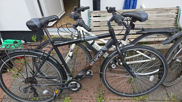 2 bikes