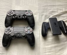 2x ps4 fake controllers + Nintendo grip