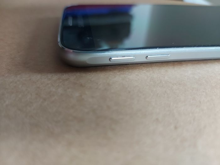 Samsung Galaxy S6, Model No SM-G920F, 32GB, 3GB Ram, in excellent condition