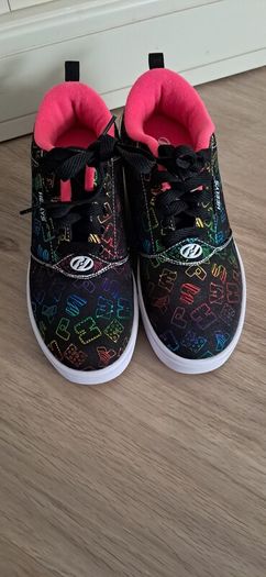 Heelys Size 5