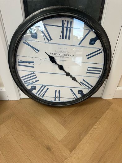 Large Clock