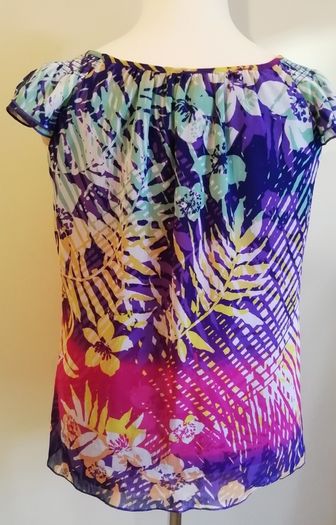 FREEPOST Ladies Splash Colour Floral Top By Spense Size M Lined