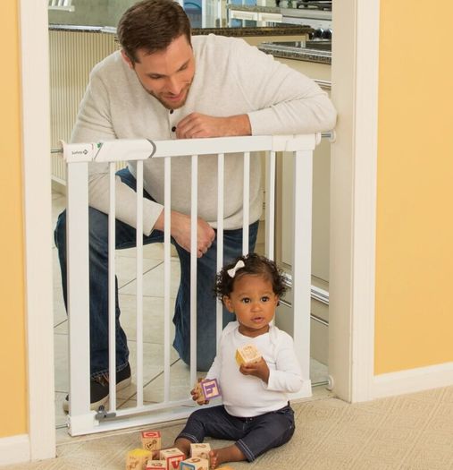 Safety 1st Flat Step Baby Gate (no-drill installation)