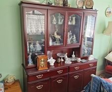2 x Wall units / Glass cases