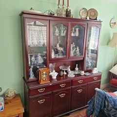 2 x Wall units / Glass cases