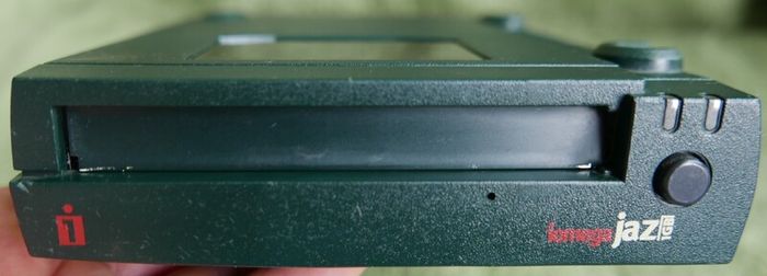IOMEGA JAZ External Drive - V1000S - Untested