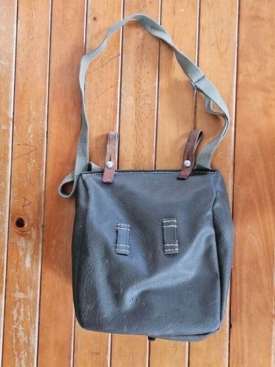 Vintage 1980s Swiss Army Military Bread Bag Shoulder bag Collectable Militaria