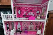 Large Dolls House