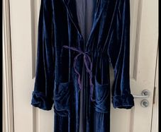 Vintage Avoca - Purple faux suede cape jacket with hood