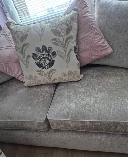 Luxury 3&2 ,Dublin delivery included