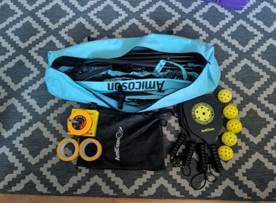 Pickleball Set.  Net,  Raquets and  5 Balls