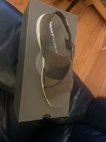 sandles