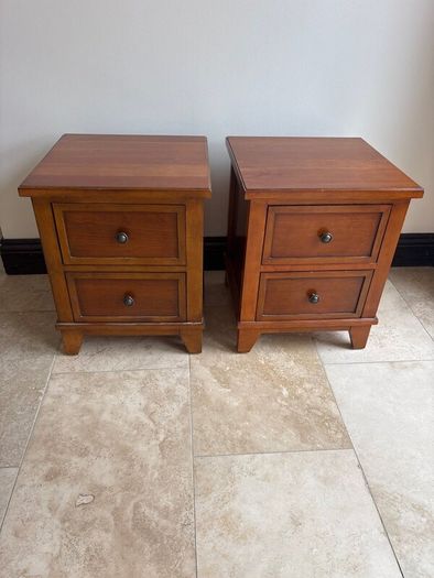 Bedside lockers
