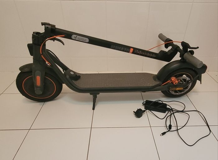 Ninebot KickScooter F40E