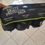 Skate/ bike helmet with pads Image 3