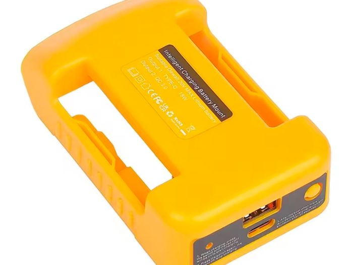 Usb Adaptor DeWalt 18v 1 usb port 1 type c port cable 3 extra