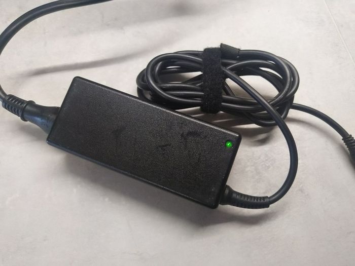 Dell Laptop Power Adapter
