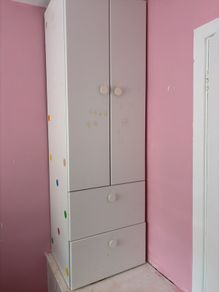kids wardrobe