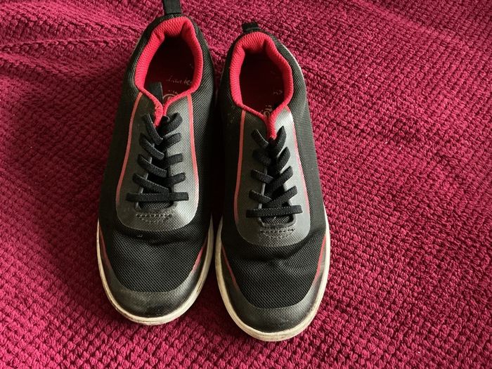 Clarke's Kids runners size 2.5