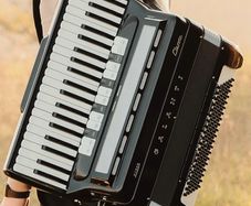 Galanti super clasic 2+2 acordeon