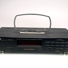 Pioneer F-449L FM/AM digital tuner.