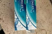 DAILIES Contact lenses
