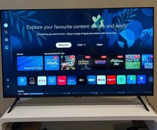 Samsung 50 4K Smart TV (CU7020) Like New