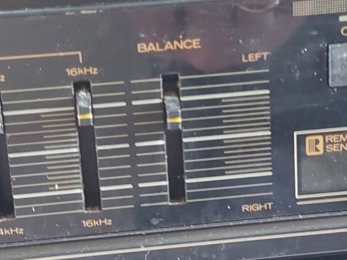 Mitsubishi Music Centre, Model DA-60R, Radio, CD, Tape, Phono, Aux, 2 Philips speakers included, in good condition for its age