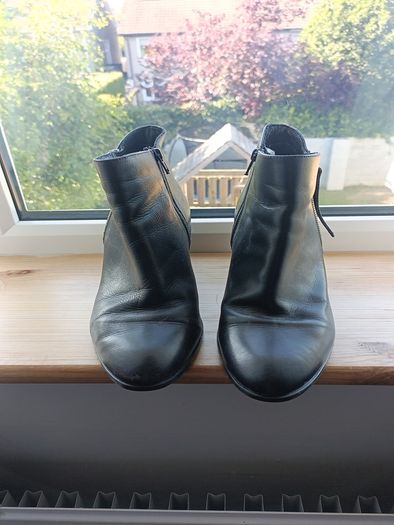 Leather boots size 41 (uk 7)