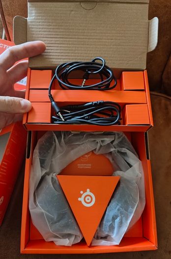 SteelSeries Arctis Nova 1 Gaming Headset Black