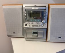 Jvc cd/cassette/radio player