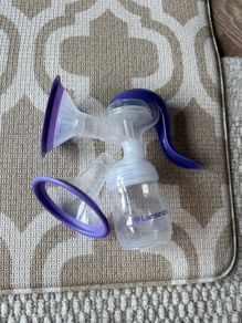 Lansing manual breast pump -used a few times only