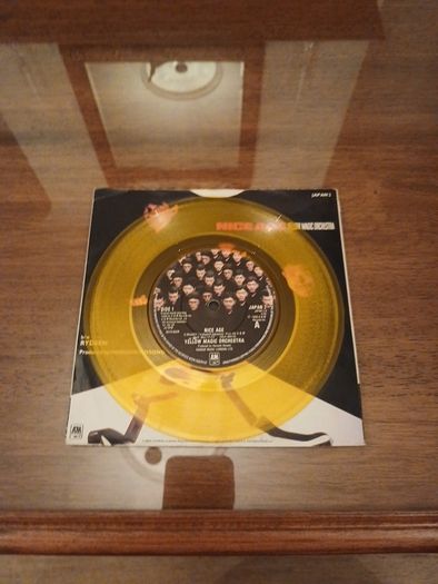 vinyl single- yellow magic orchestra. Nice age.