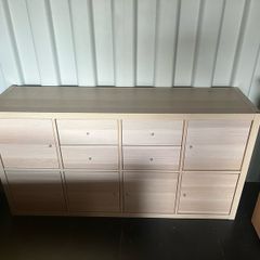 ikea Kallax Shelving. 2 x units (4x2 and 2x2) in the White Stained Oak colour