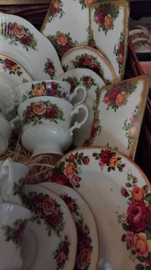 21piece Vintage Tea Set