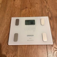 Electronic bathroom scale