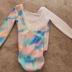 Gymnastics leotards (4) and shorts (2 pairs) girls