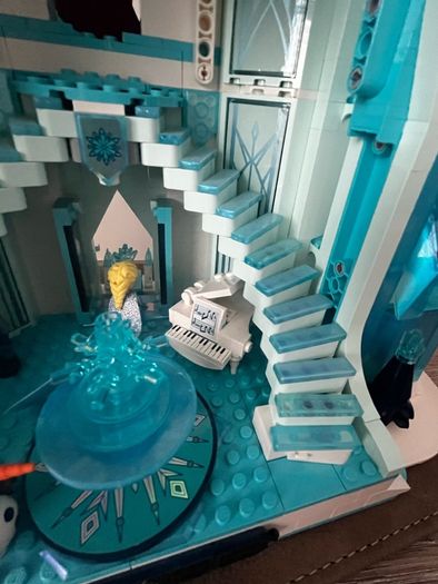 LEGO Disney Frozen Ice Castle Set 43197