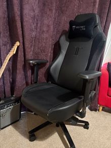 Secretlab Titan 2020 Gaming chair - PU leather