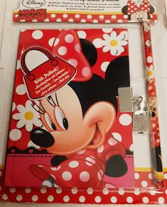 New Minnie mouse diary key and pencil