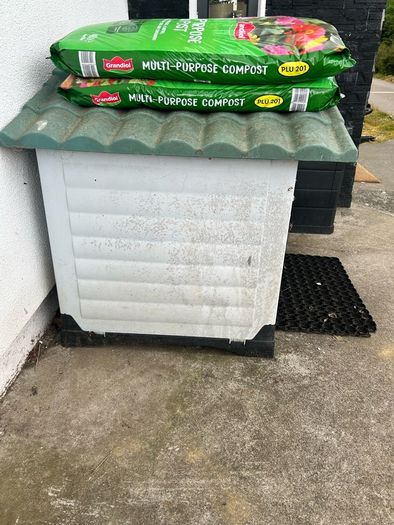 Dog house