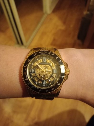 Services Watches.